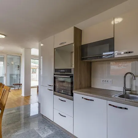 Vrcevan Villa *